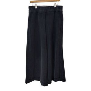 Lululemon Women's‎ Seek Softness Mid-Rise Crop Yoga Wide-Leg Pant Size 8 Black